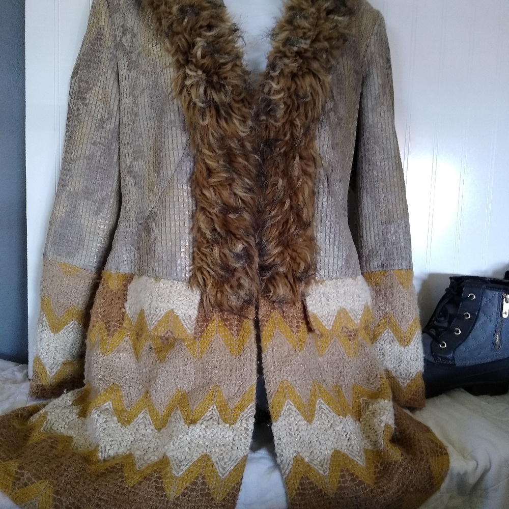 Small Faux Fur BOHO Brown and yellow jacket